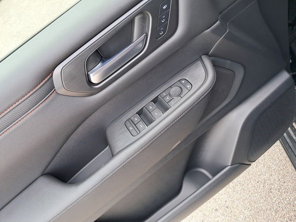 New 2025 Nissan Armada PRO-4X image 12