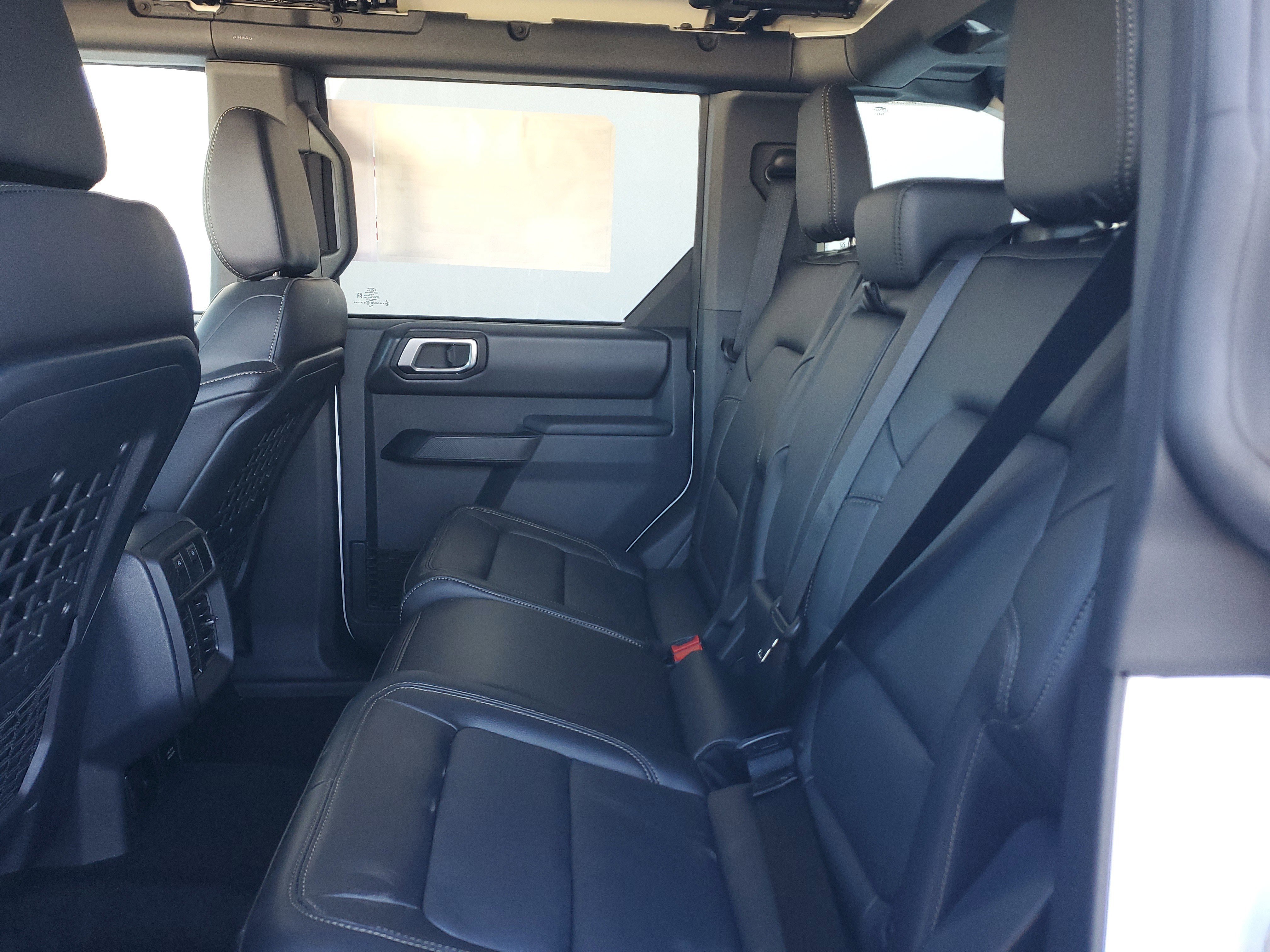 New 2025 Ford Bronco Badlands image 11