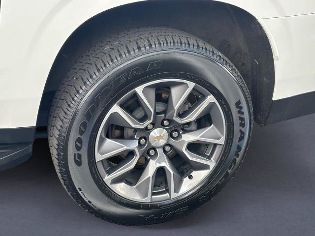 Used 2022 Chevrolet Suburban LT w/ Luxury Package AWD/4WD image 10