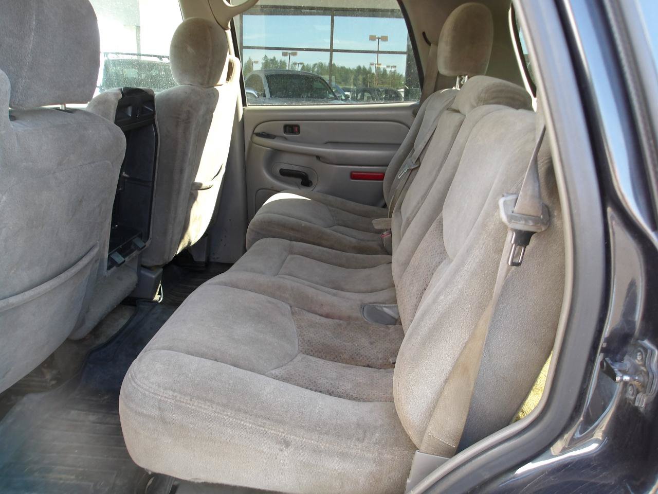 Used 2004 Chevrolet Tahoe LS AWD/4WD image 10