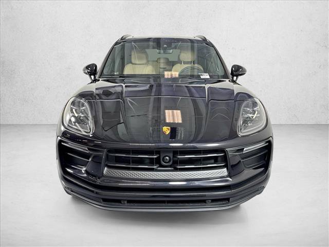 Used 2026 Porsche Macan AWD/4WD image 6