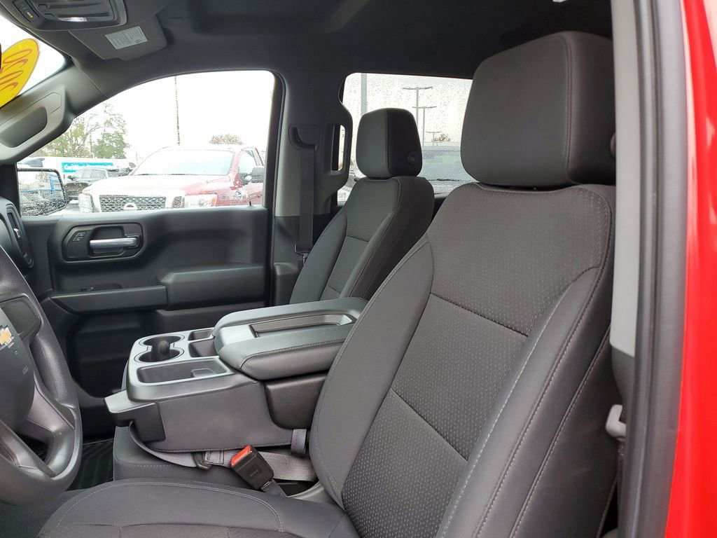 Used 2020 Chevrolet Silverado 1500 Custom w/ Custom Value Package image 13