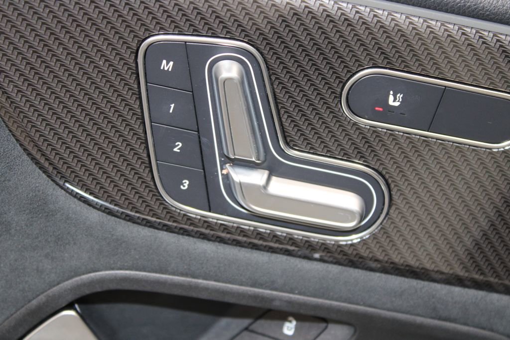 Used 2022 Mercedes-Benz GLA 35 AMG 4MATIC image 16