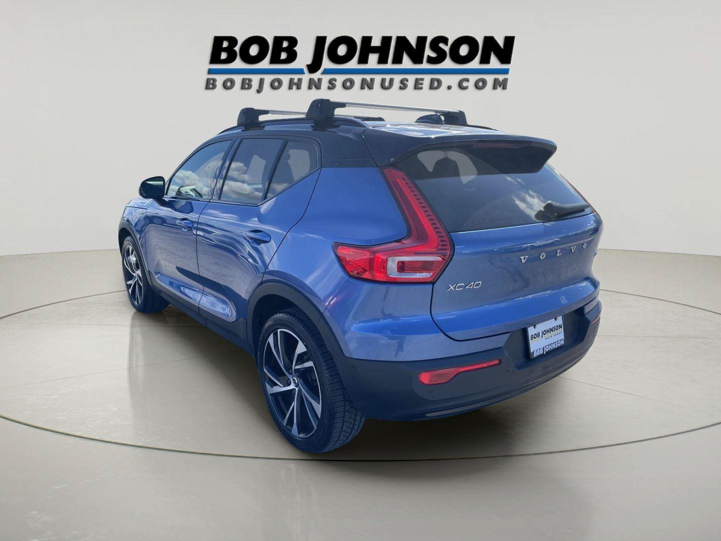 Used 2021 Volvo XC40 T5 R-Design w/ Advanced Package AWD/4WD image 5