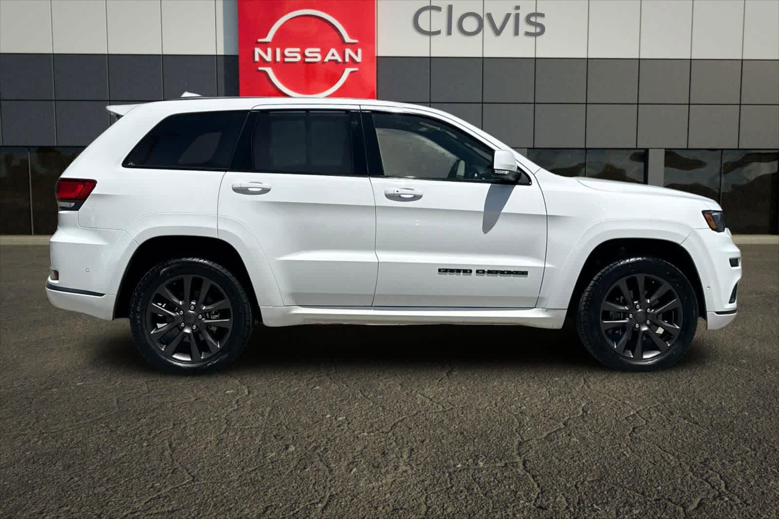 Used 2018 Jeep Grand Cherokee High Altitude AWD/4WD image 9