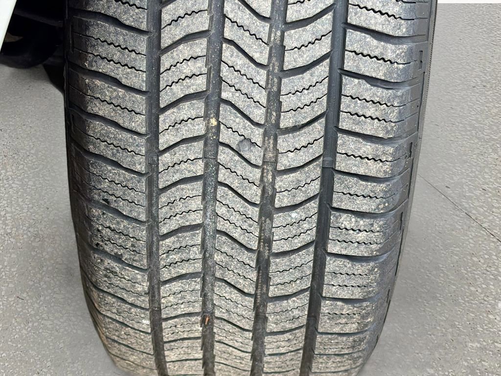 Used 2024 Nissan Armada SL image 46