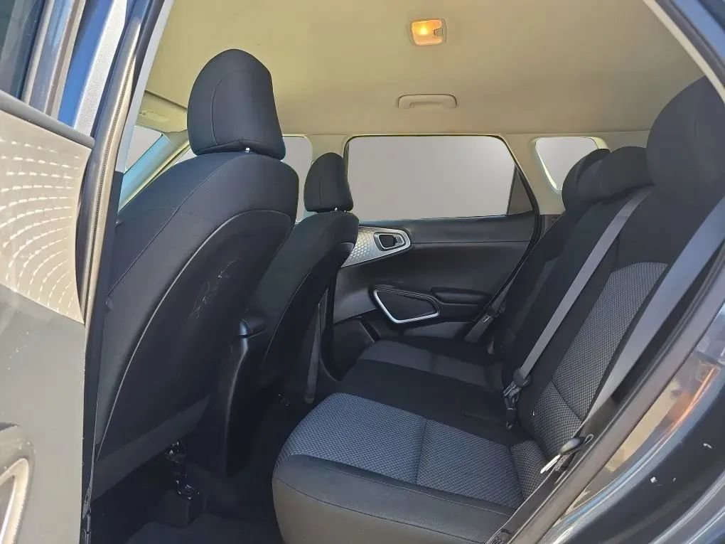 Used 2022 Kia Soul LX w/ Technology Package FWD image 33