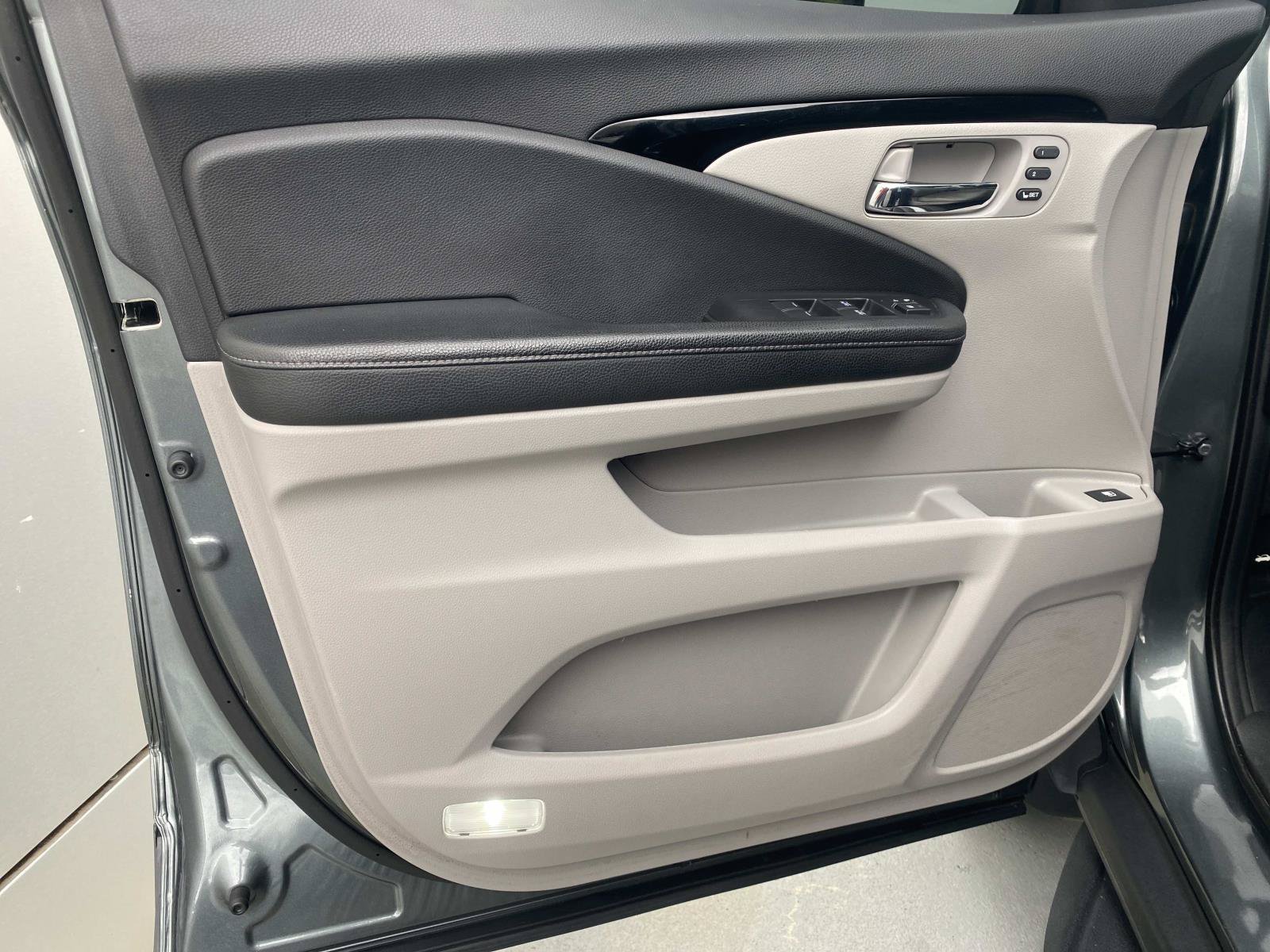 Used 2019 Honda Ridgeline RTL-E image 14