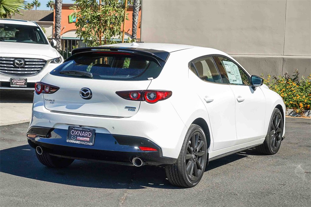 New 2025 MAZDA MAZDA3 Hatchback w/Premium Plus Pkg image 6