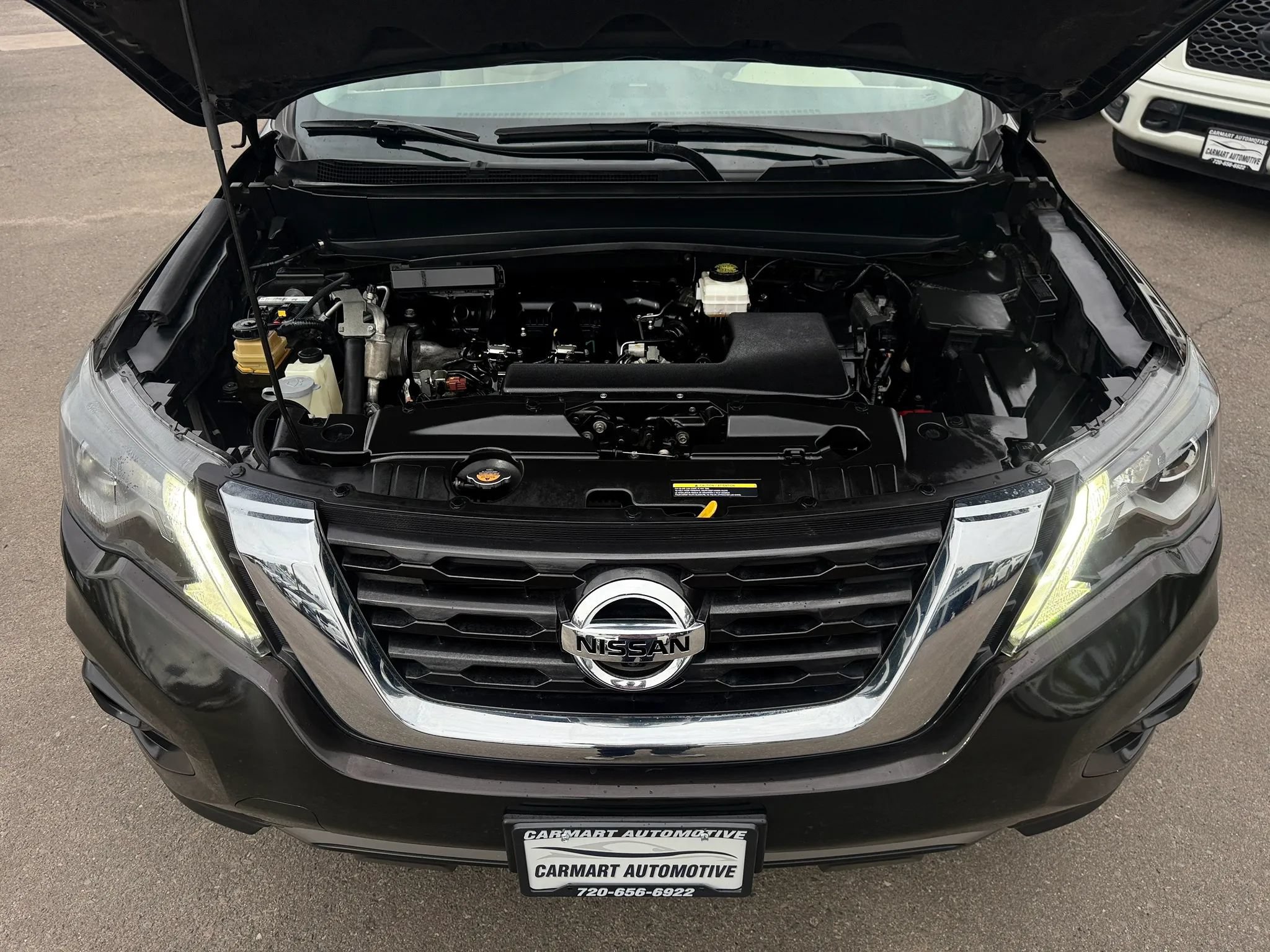 Used 2020 Nissan Pathfinder Platinum AWD/4WD image 45