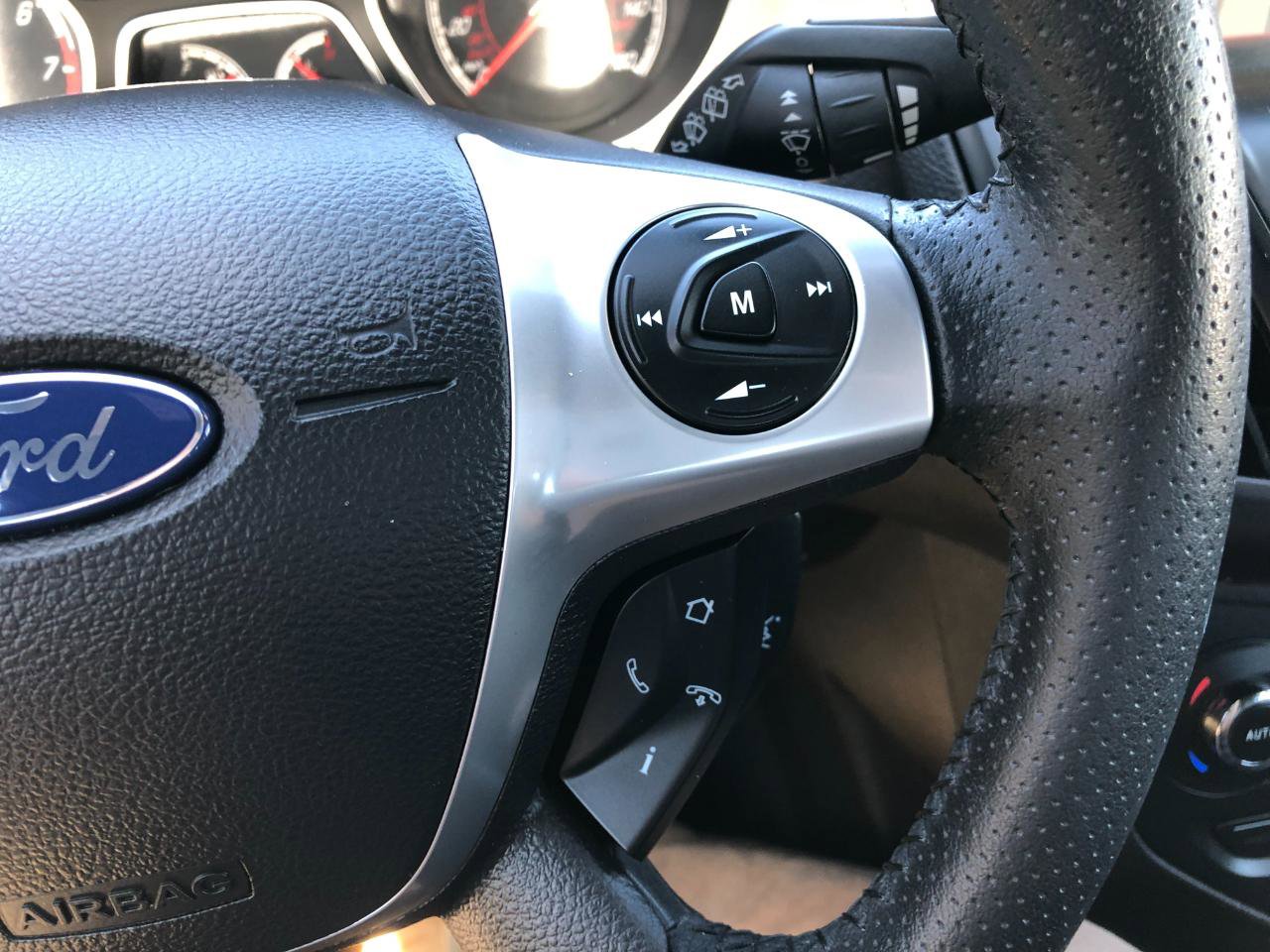 Used 2013 Ford Focus ST FWD image 22