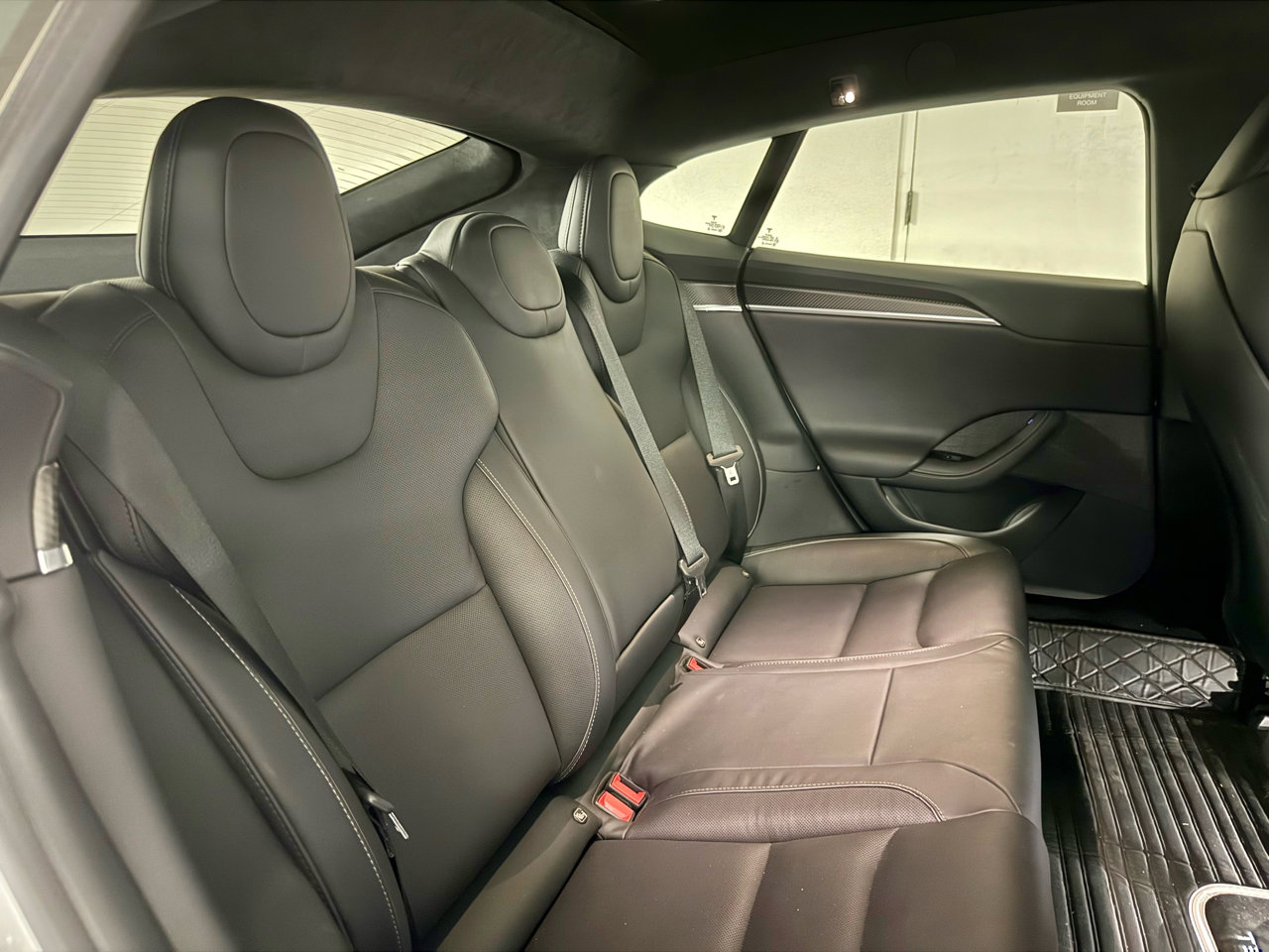 Used 2021 Tesla Model S Plaid image 30