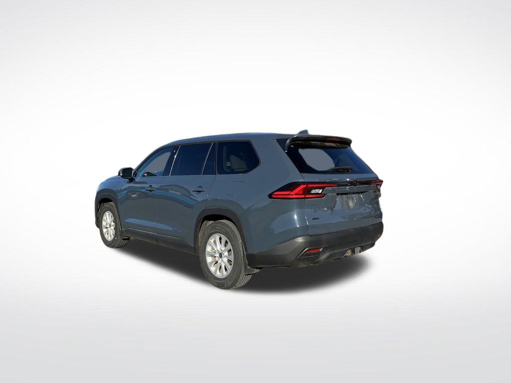 Used 2024 Toyota Grand Highlander AWD image 3