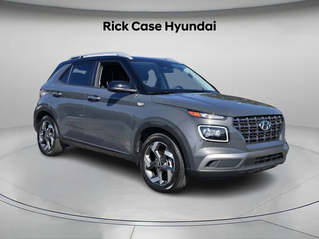Certified 2025 Hyundai Venue Limited image 8