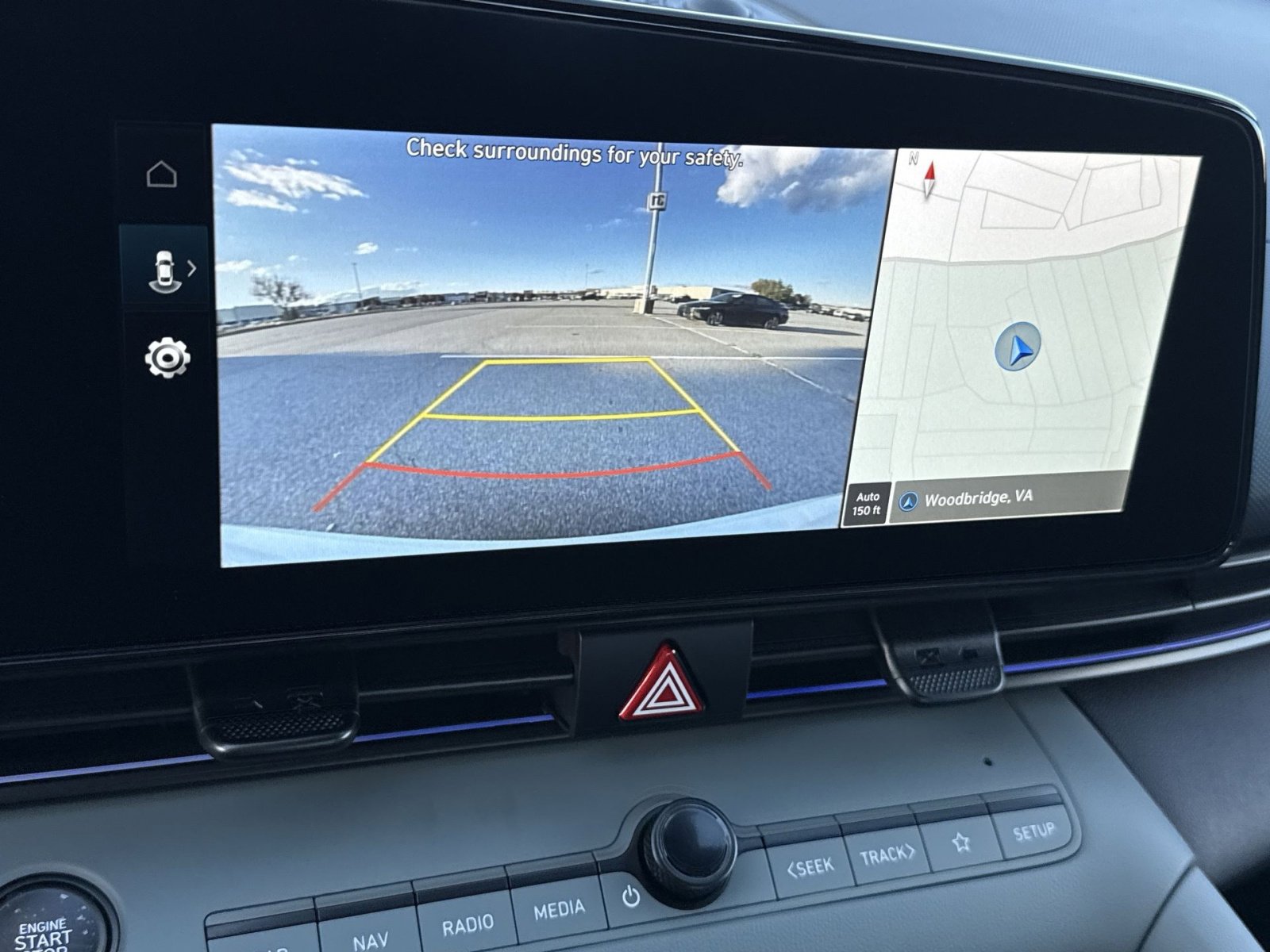 New 2025 Hyundai Elantra Limited image 19