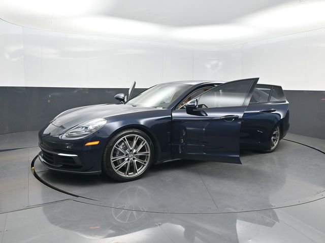 Used 2019 Porsche Panamera 4 w/ Premium Package image 42