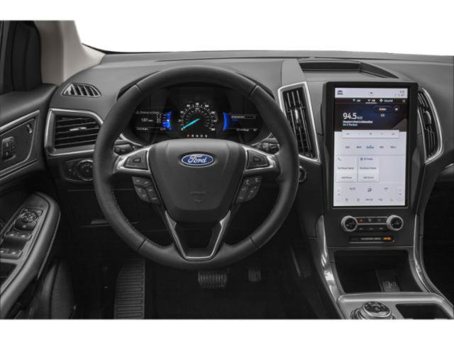 Used 2022 Ford Edge Titanium AWD/4WD image 7