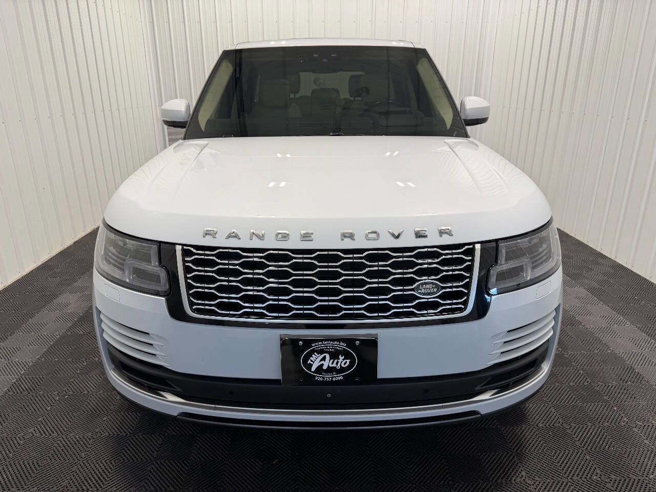 Used 2019 Land Rover Range Rover Supercharged image 2