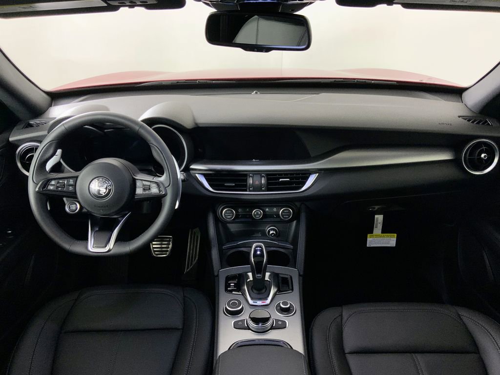 New 2025 Alfa Romeo Stelvio Sprint w/ Convenience Package AWD/4WD image 22