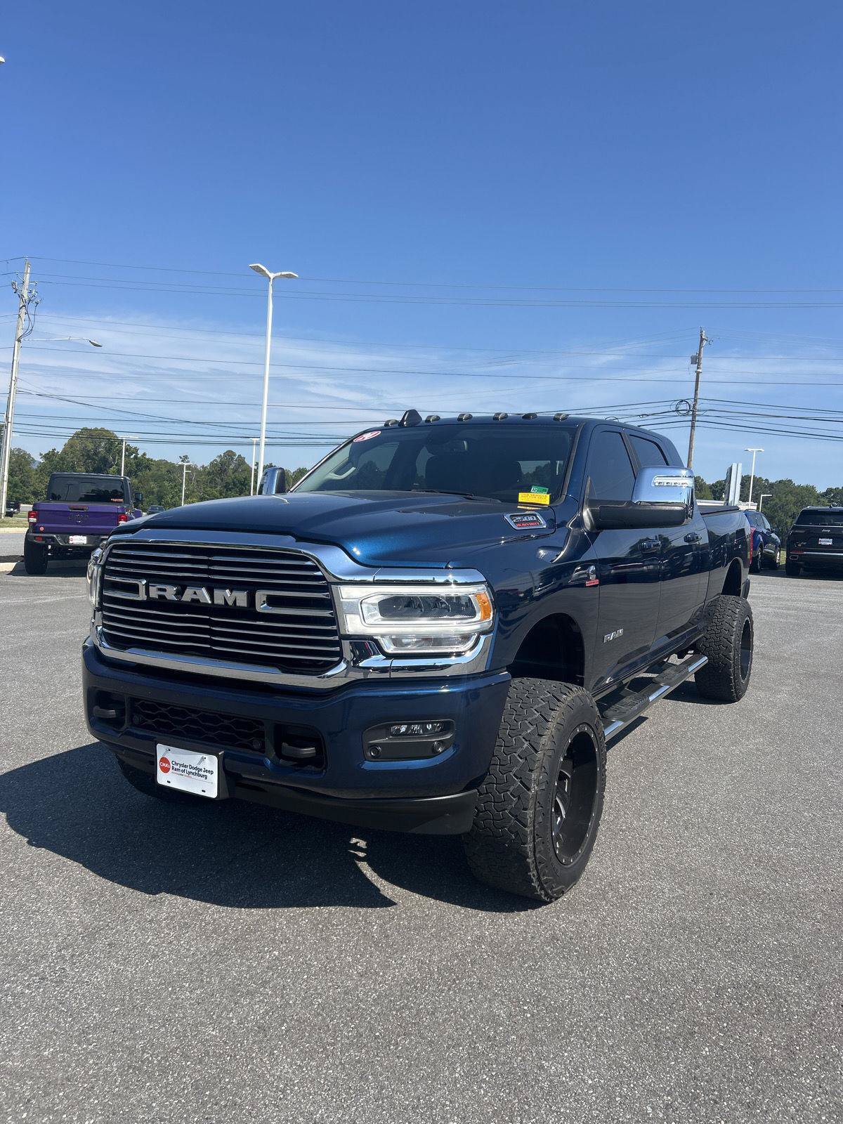 Used 2024 RAM 2500 Laramie AWD/4WD image 3