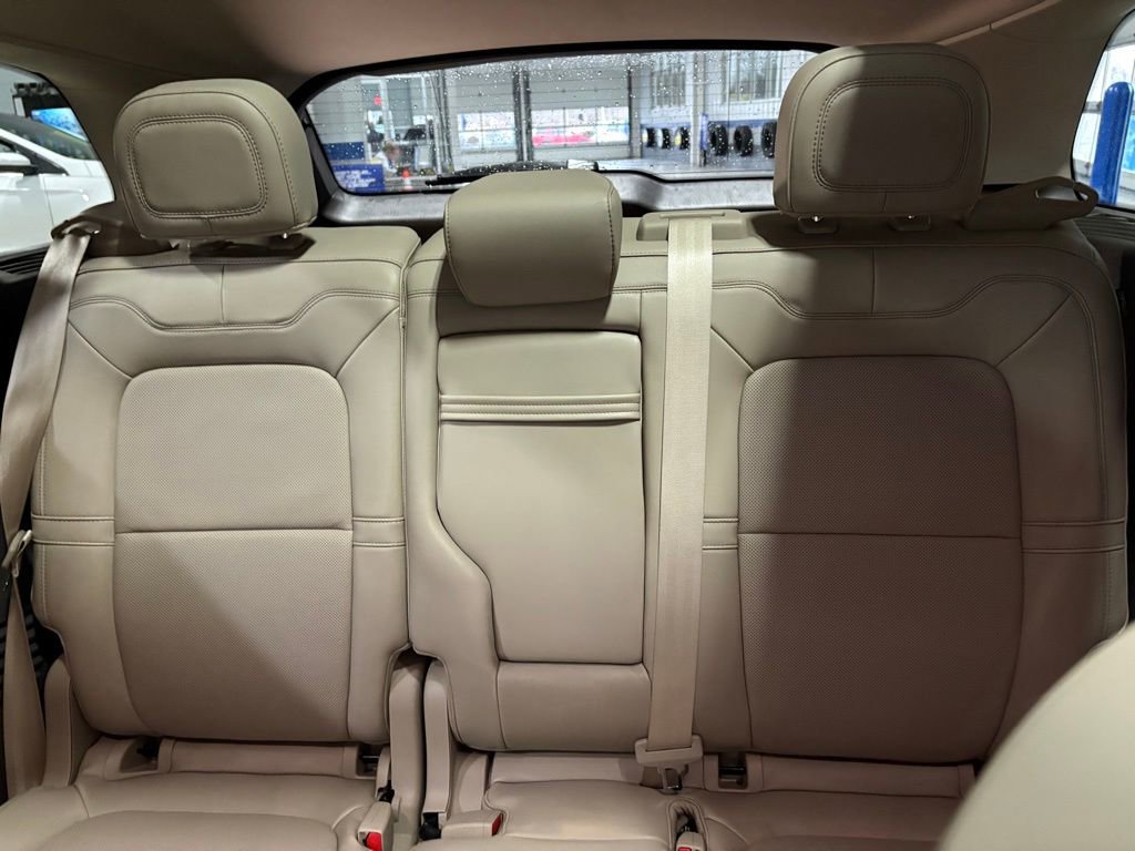 Used 2022 Lincoln Corsair Reserve w/ Equipment Group 201A image 23