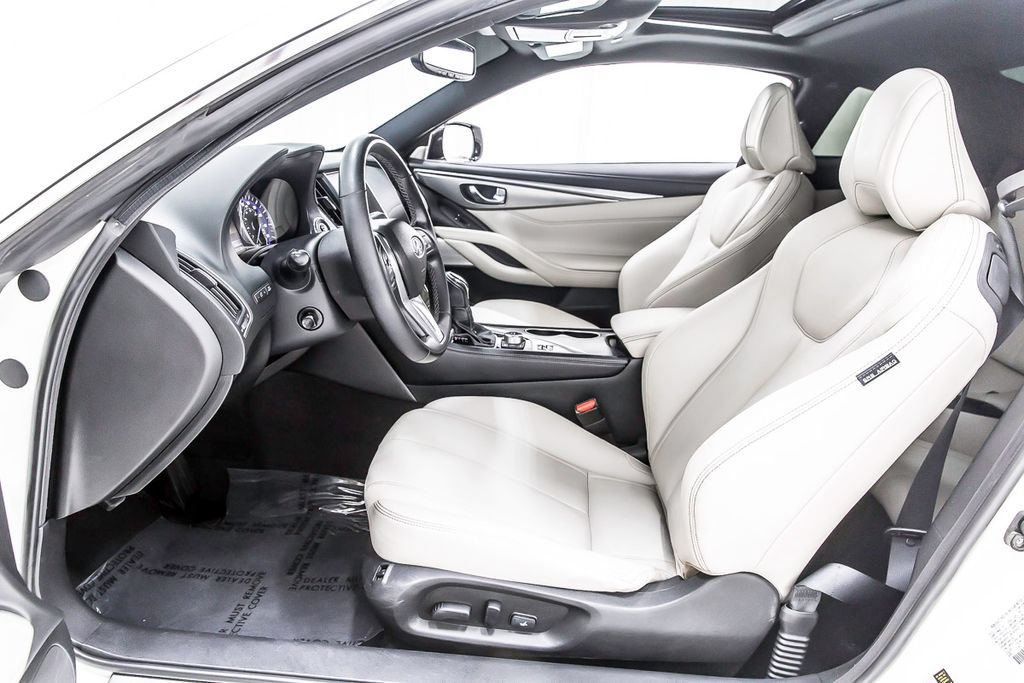 Used 2018 INFINITI Q60 3.0t Luxe w/ Sensory Package 3.0T Luxe RWD image 28