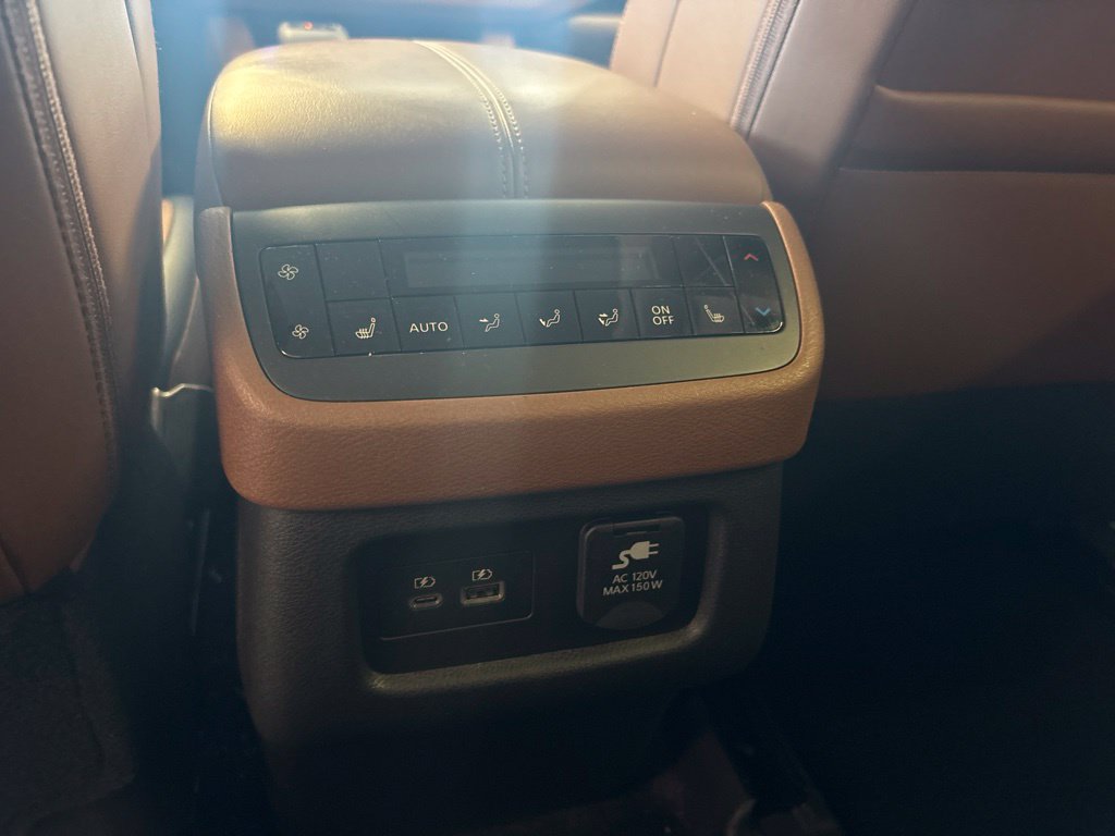 Used 2025 Nissan Pathfinder Platinum w/ Cargo Package FWD image 34