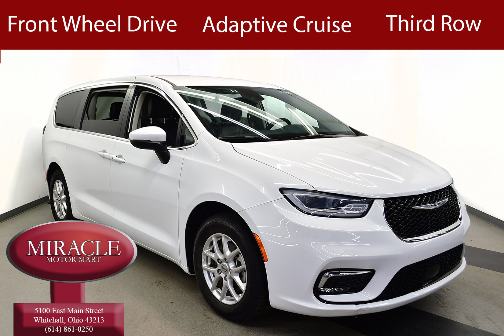 Used 2023 Chrysler Pacifica Touring-L FWD image 41
