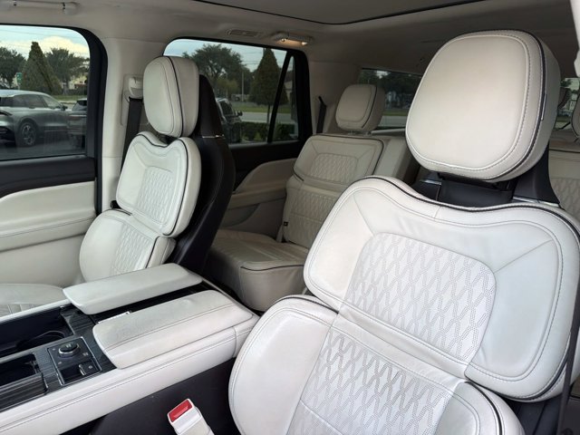Certified 2023 Lincoln Navigator L Black Label AWD/4WD image 12