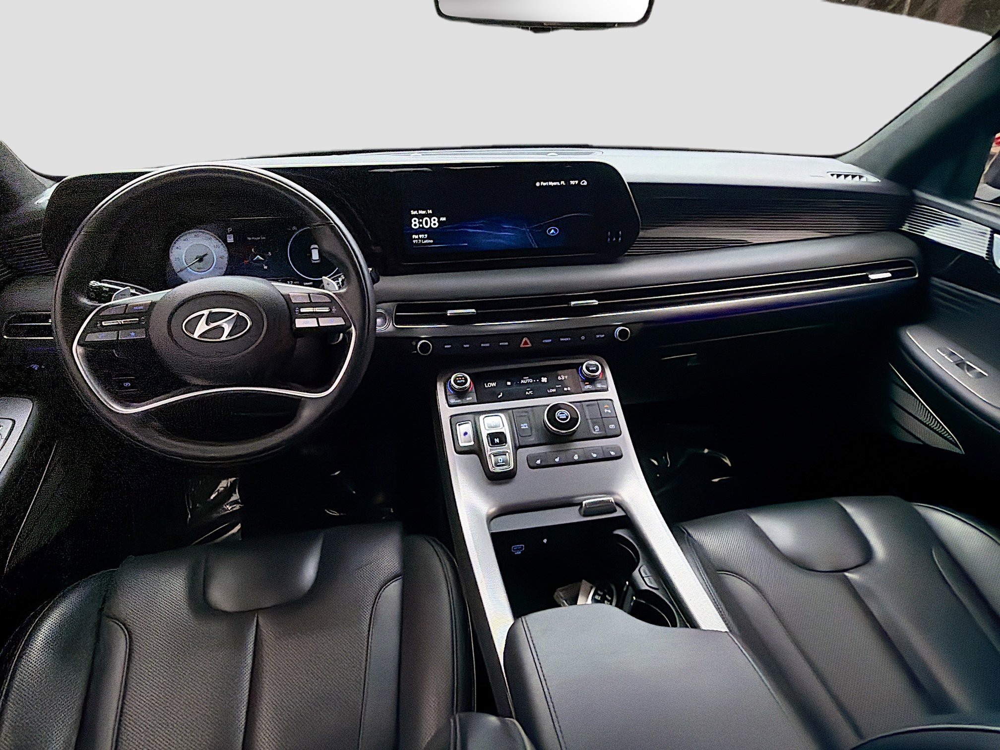 Used 2024 Hyundai Palisade Calligraphy image 17