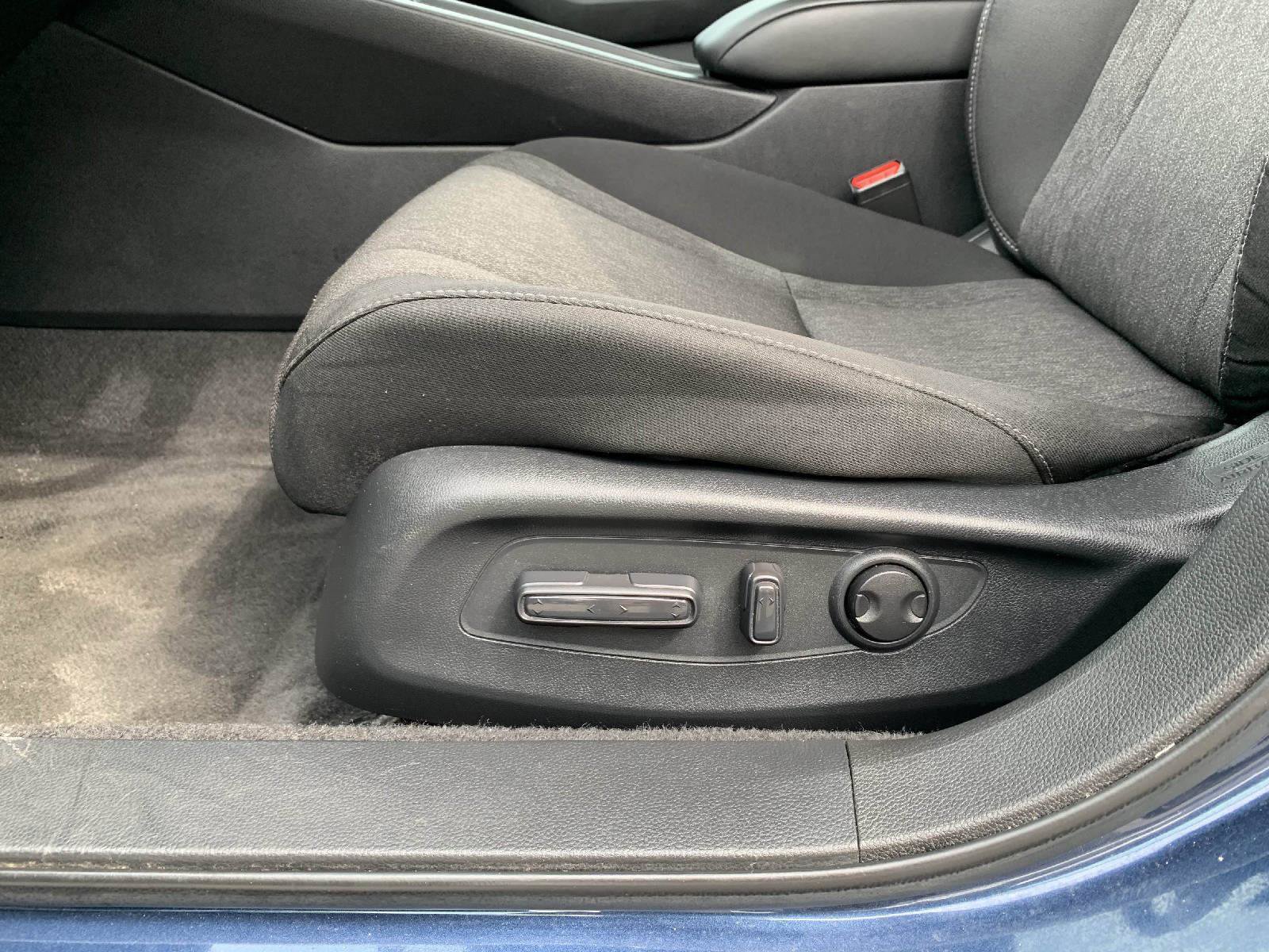 Certified 2024 Honda Accord EX image 33