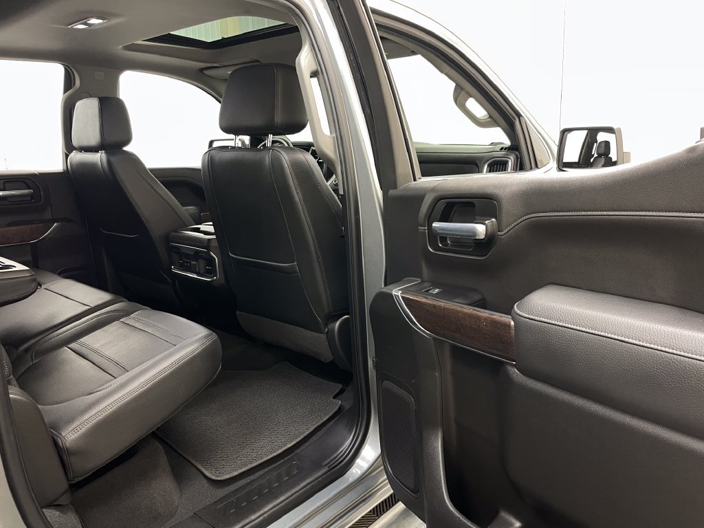 Certified 2022 GMC Sierra 1500 Denali w/ Driver Alert Package II AWD/4WD image 46