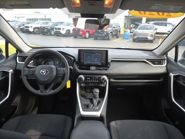 Used 2020 Toyota RAV4 LE w/ All Weather Liner Package AWD/4WD image 21
