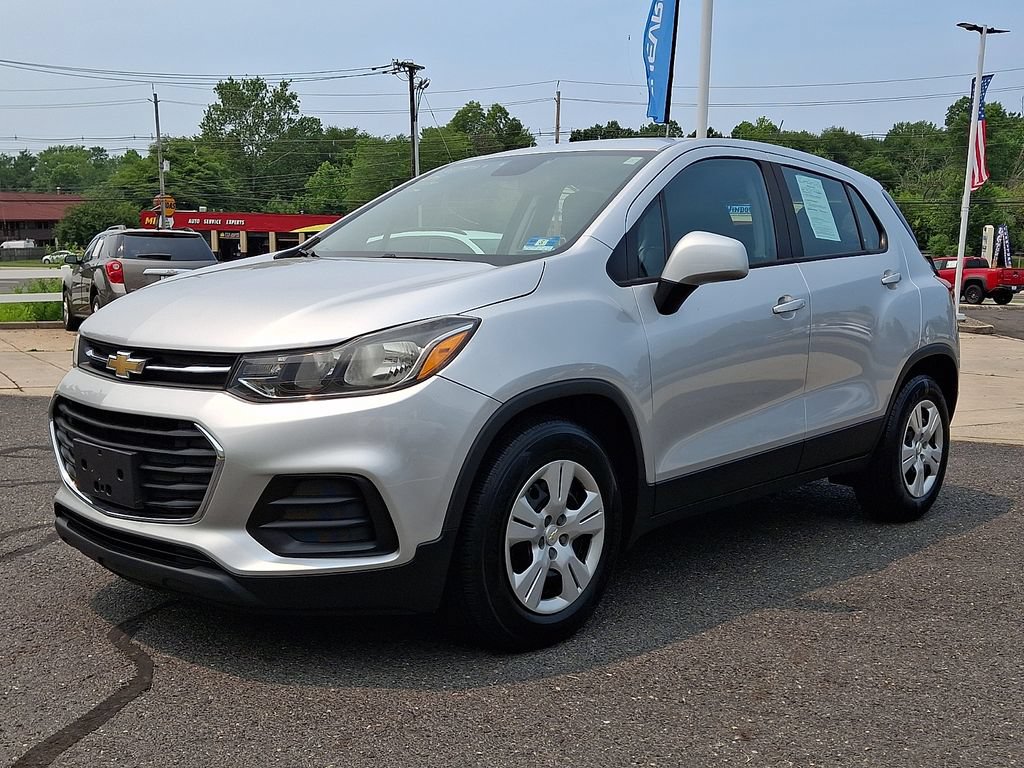 Used 2018 Chevrolet Trax LS FWD image 6