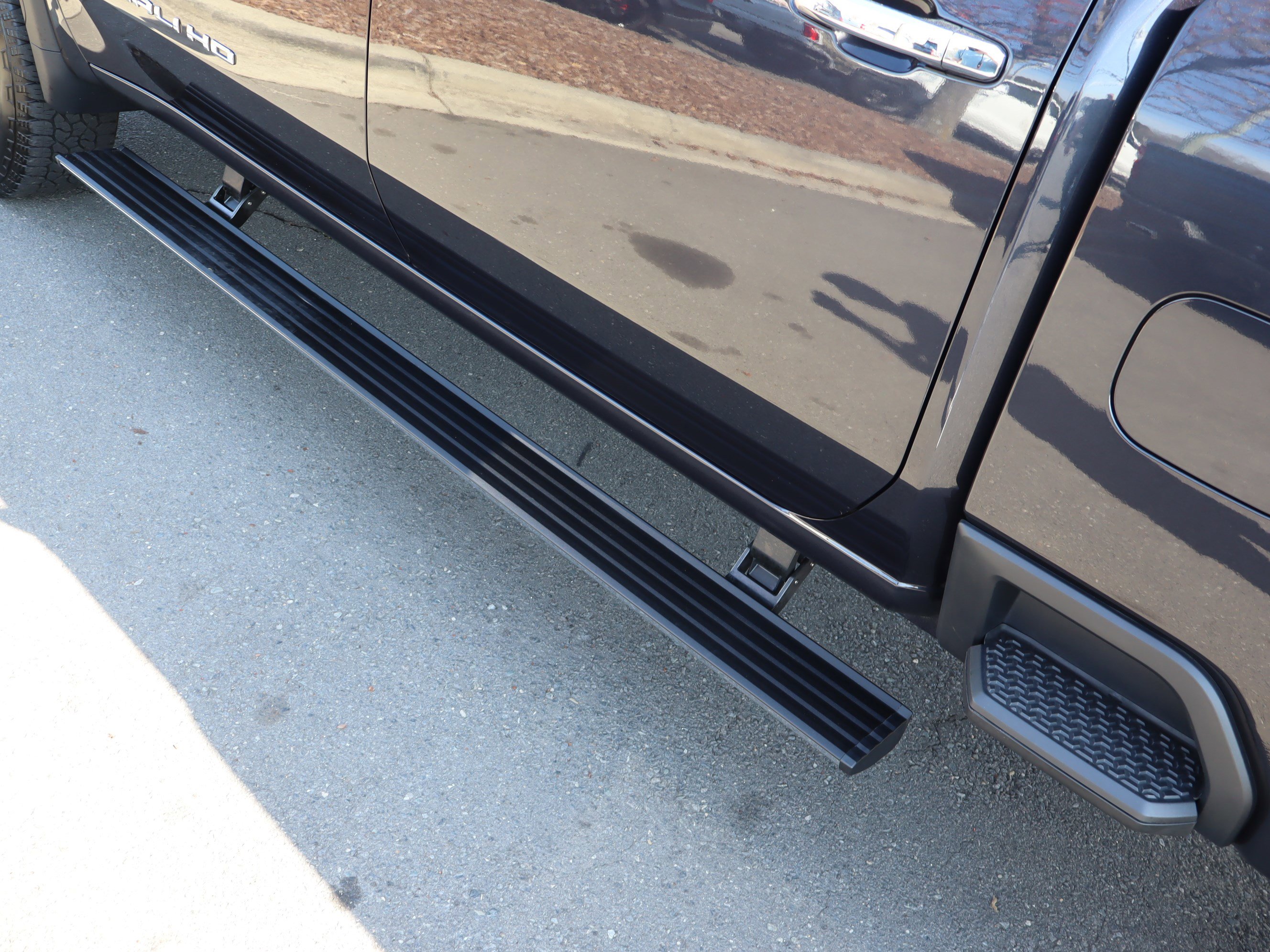 Used 2025 GMC Sierra 2500 Denali Ultimate w/ Max Trailering Package image 16