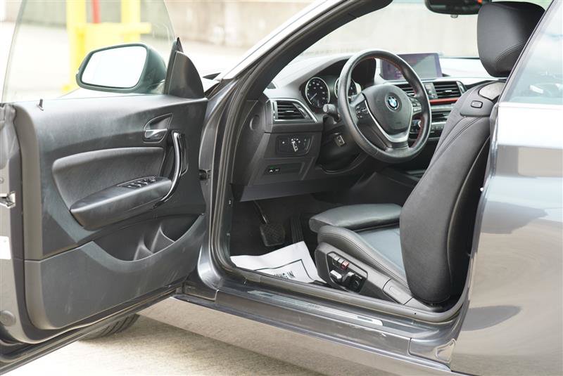 Used 2019 BMW 230i Convertible w/ Premium Package RWD image 52
