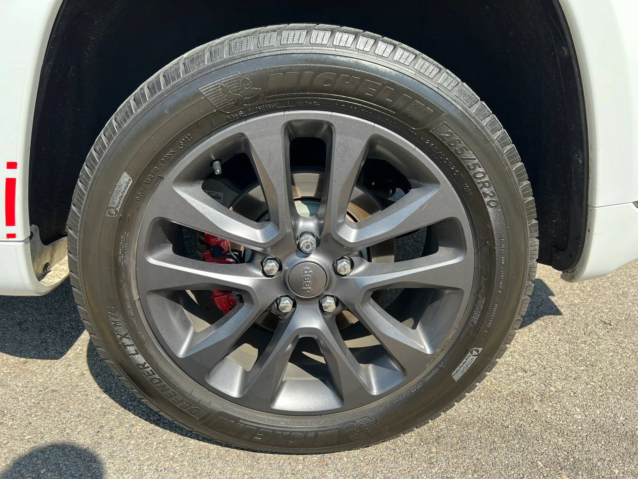 Used 2018 Jeep Grand Cherokee High Altitude AWD/4WD image 12