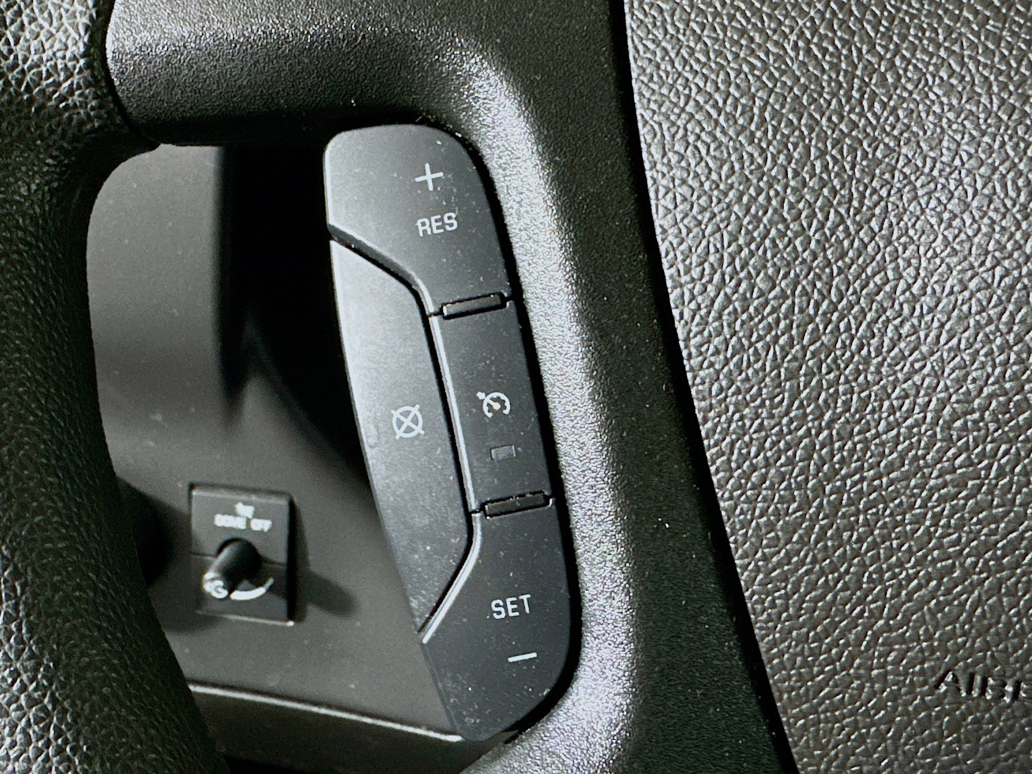 Used 2024 GMC Savana 2500 w/ Driver Convenience Package image 16