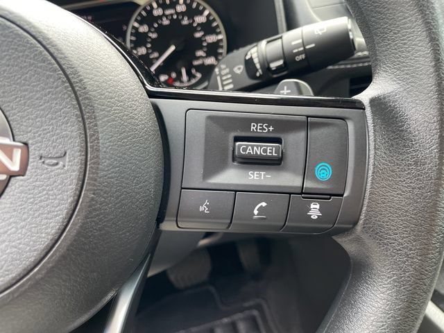 Used 2023 Nissan Rogue SV AWD/4WD image 29