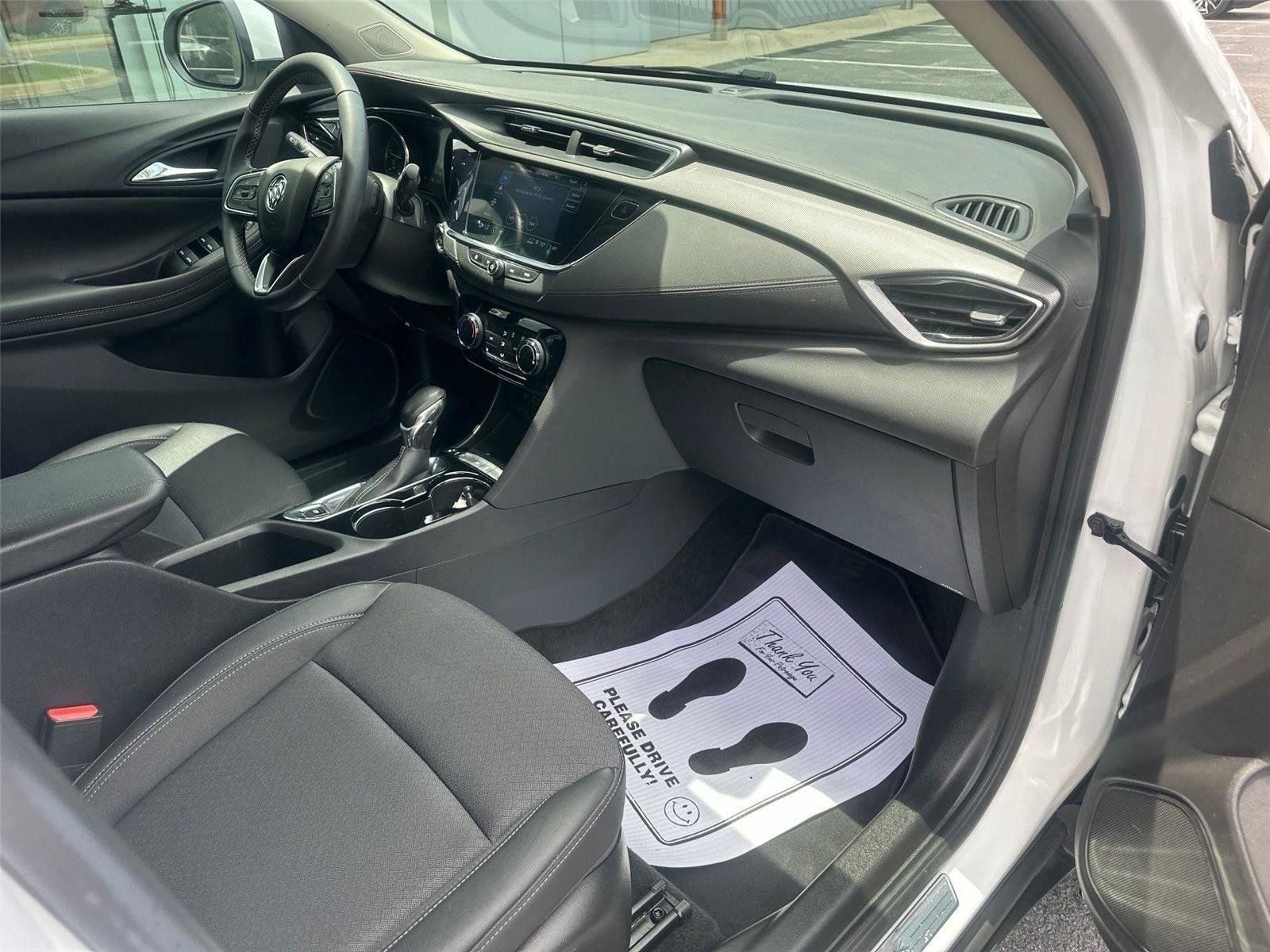 Used 2022 Buick Encore GX Preferred w/ Cold Weather Comfort Package FWD image 9
