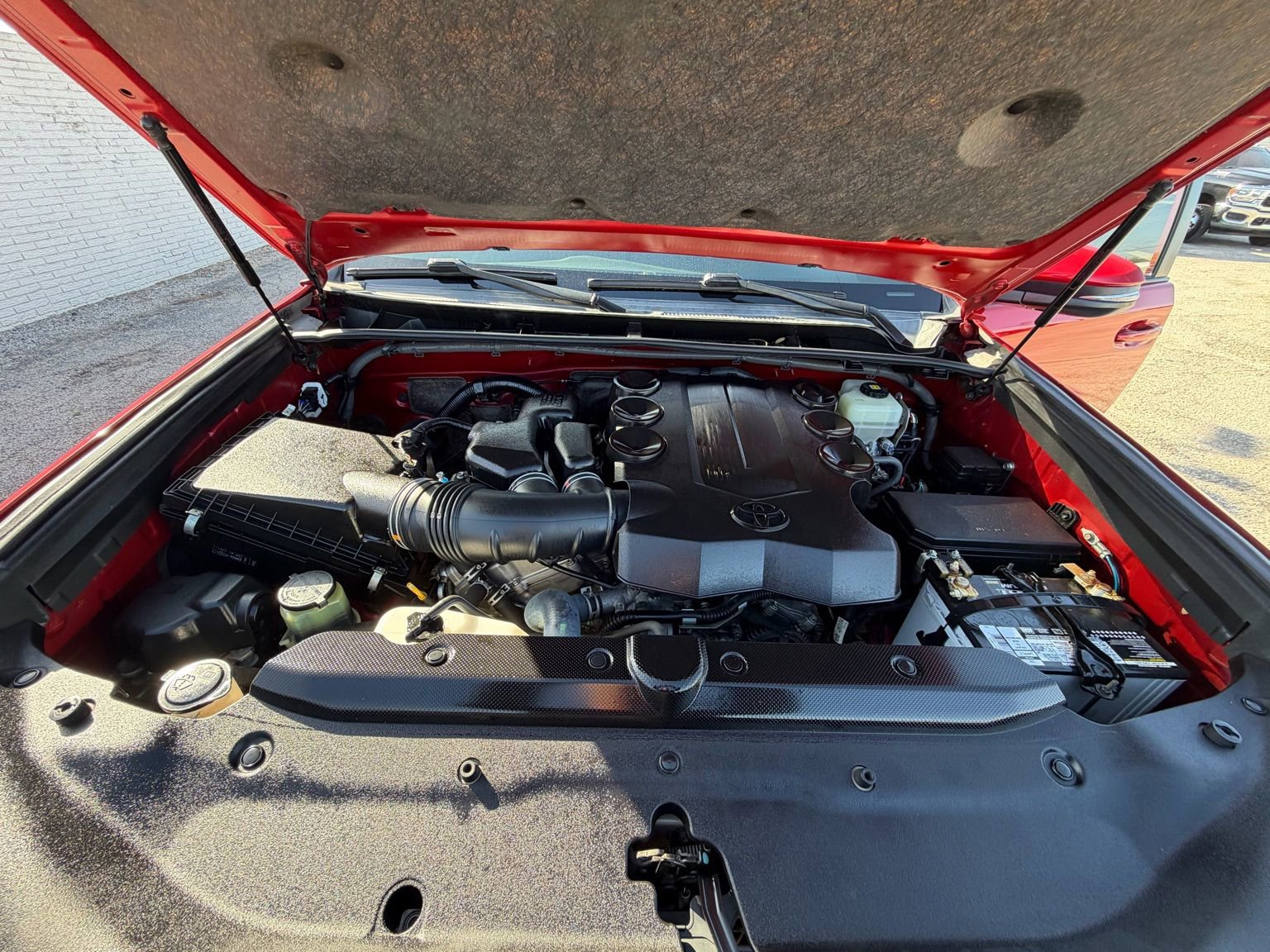 Used 2020 Toyota 4Runner SR5 Premium w/ Moonroof Package image 28