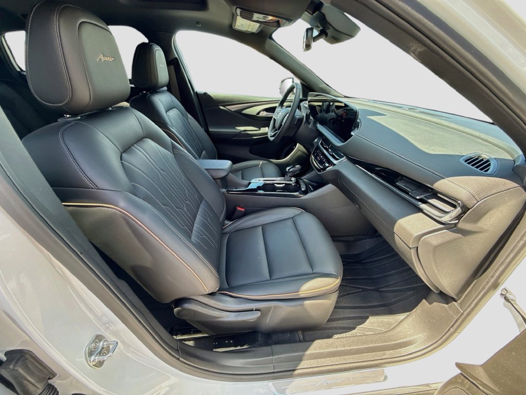 Used 2024 Buick Envista Avenir FWD image 29