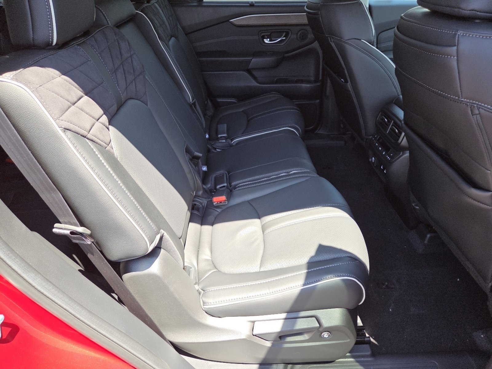 New 2026 Honda Pilot Elite image 24