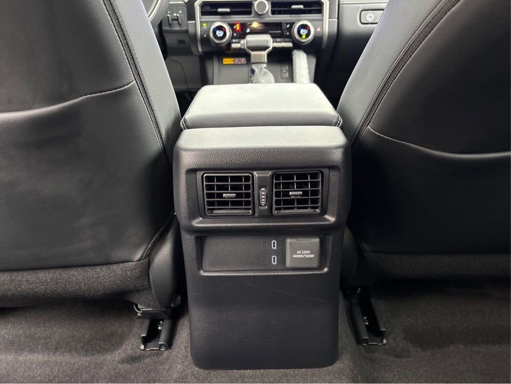 Used 2025 Toyota 4Runner Limited image 31