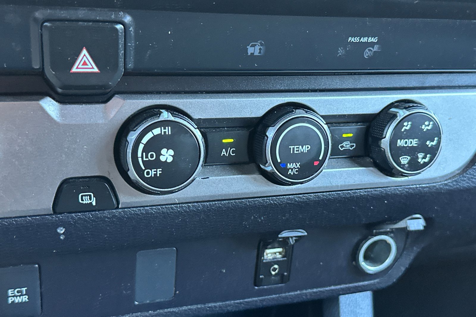 Used 2019 Toyota Tacoma 2WD Access Cab image 17