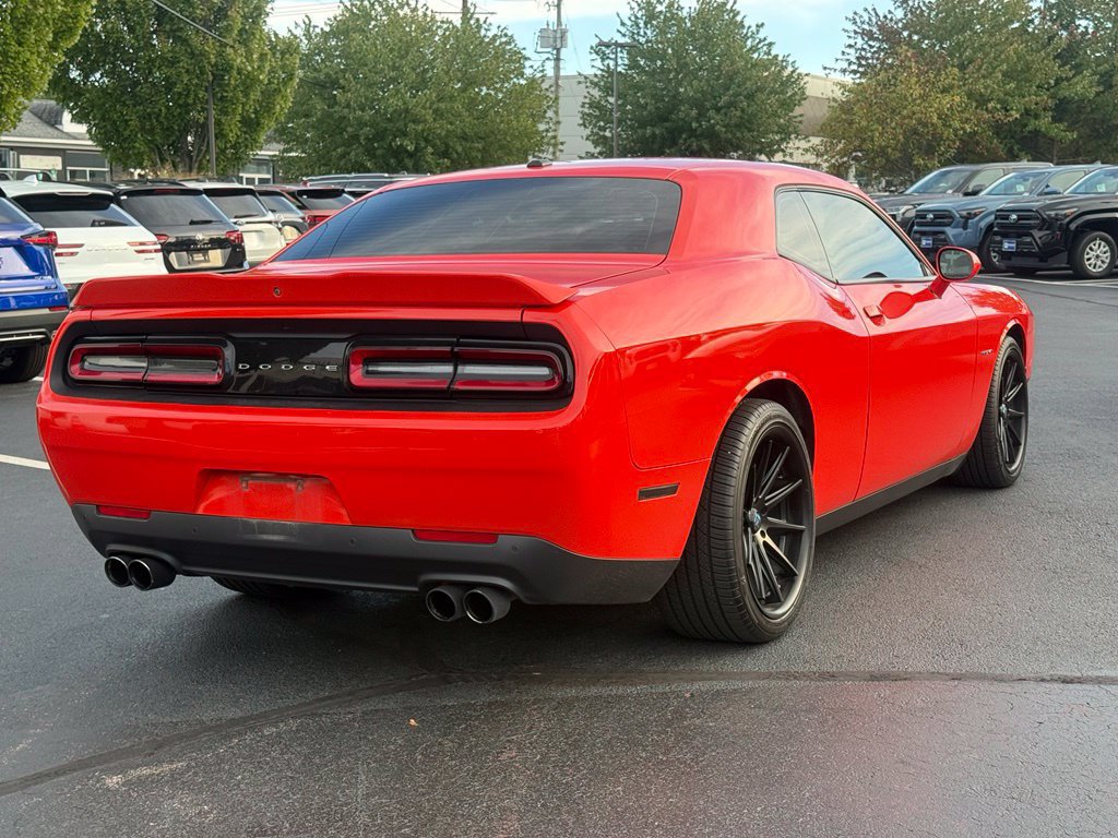Used 2020 Dodge Challenger R/T w/ Driver Convenience Group RWD image 7