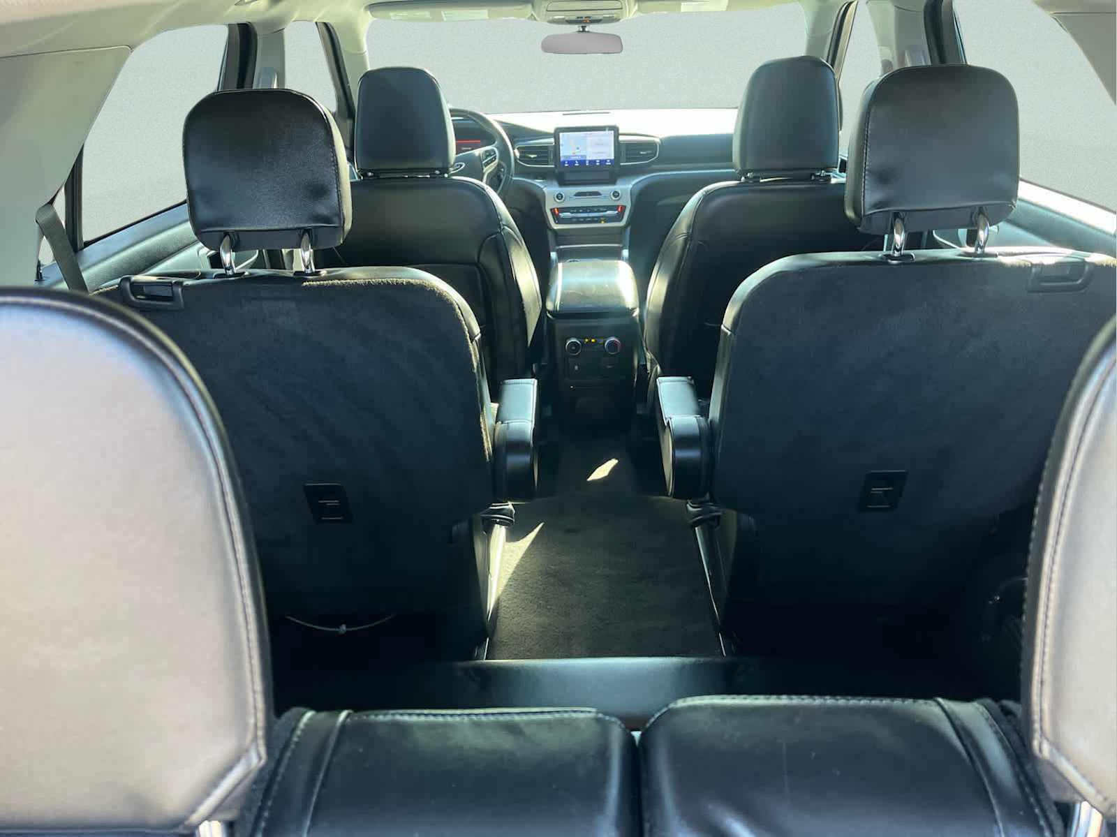 Used 2022 Ford Explorer XLT w/ Equipment Group 202A image 25