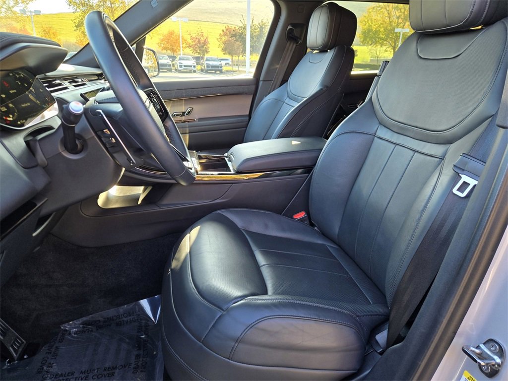 Used 2024 Land Rover Range Rover Sport Dynamic SE image 16