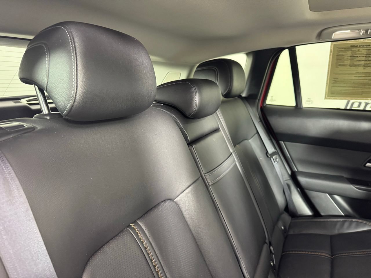 Used 2025 MAZDA CX-50 AWD 2.5 Hybrid w/ Premium Pkg image 37