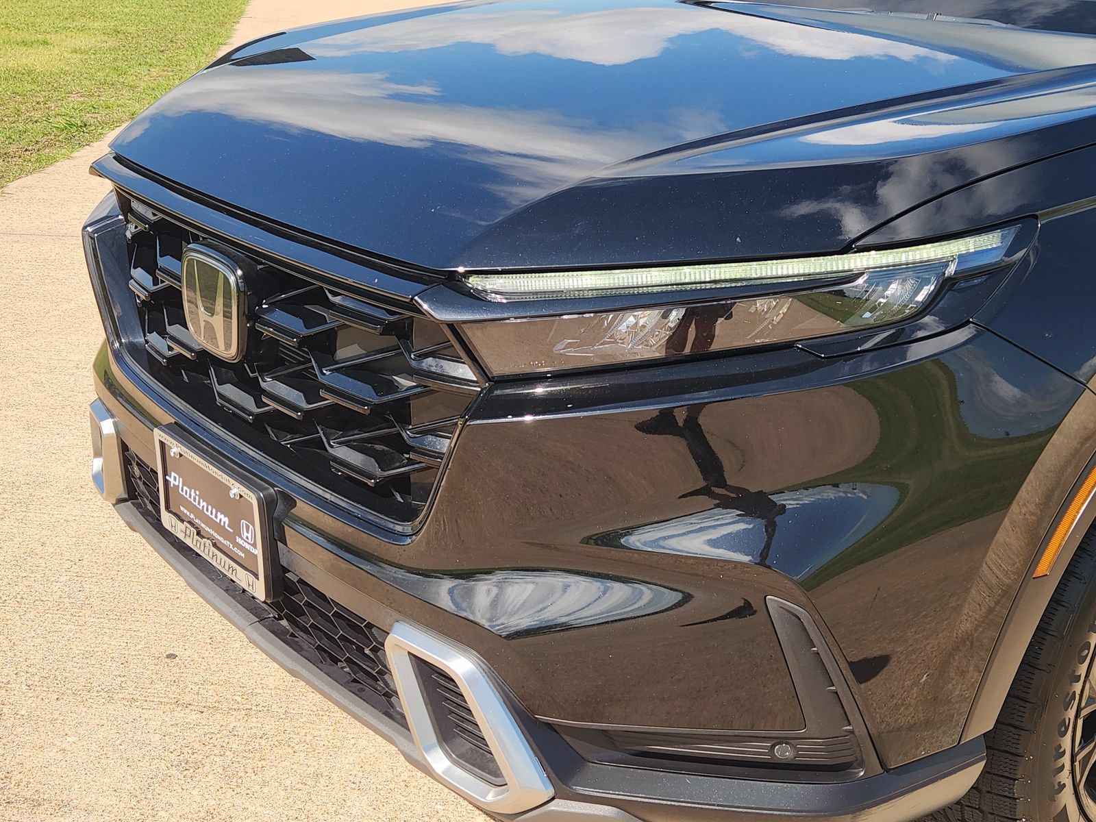 Used 2023 Honda CR-V Sport Touring image 10